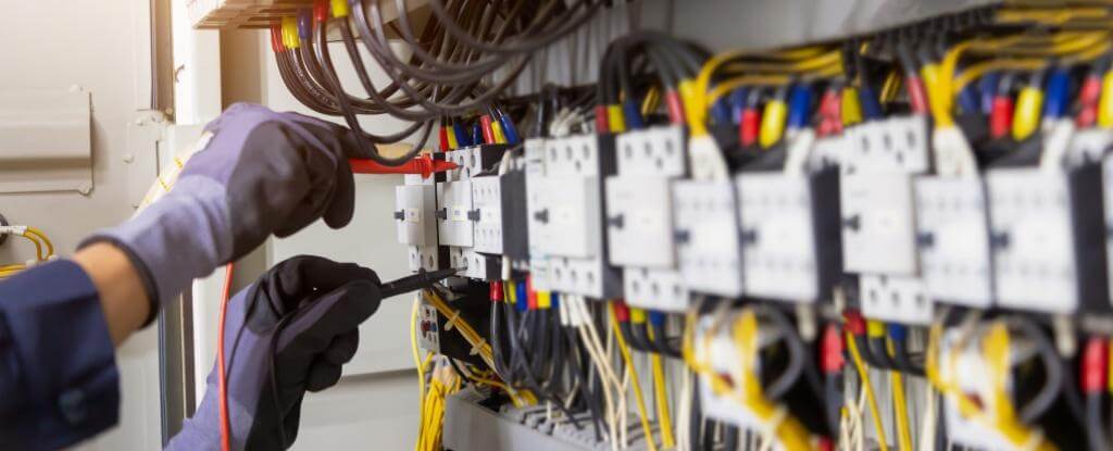 Berufshaftpflichtversicherung für Elektroinstallateure berechnen Berufshaftpflichtversicherung für Elektroinstallateure berechnen